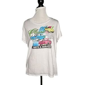 Chaser Classic Auto Body Screen-print Tee White Size Medium